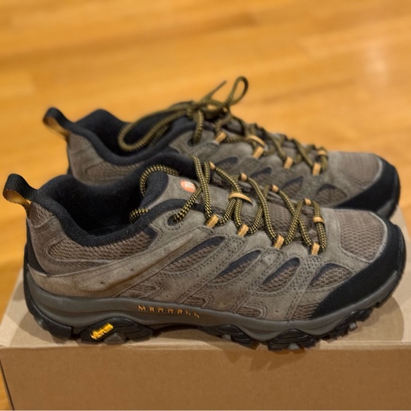 MERRELL men’s MOAB3 Hiking Shoes - Picture 3 of 11